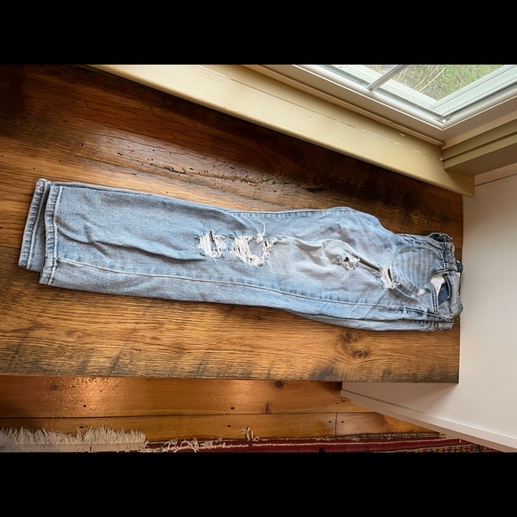 EUNINA High Rise Crop - Picture 4 of 5